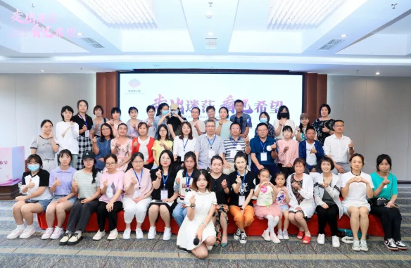 点击图片，查看活动详情。